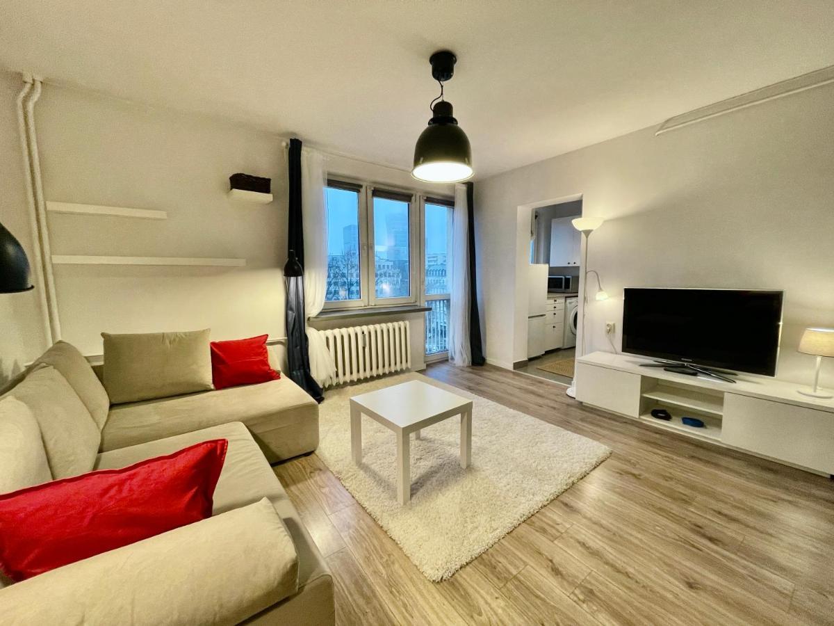 Holiday Metro Fast Wifi Tv'70 Netflix Hbo Appletv Warsaw Exterior photo